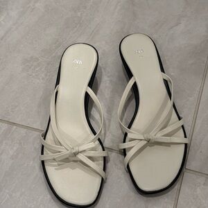 Zara White Strappy Knot Slide Sandals